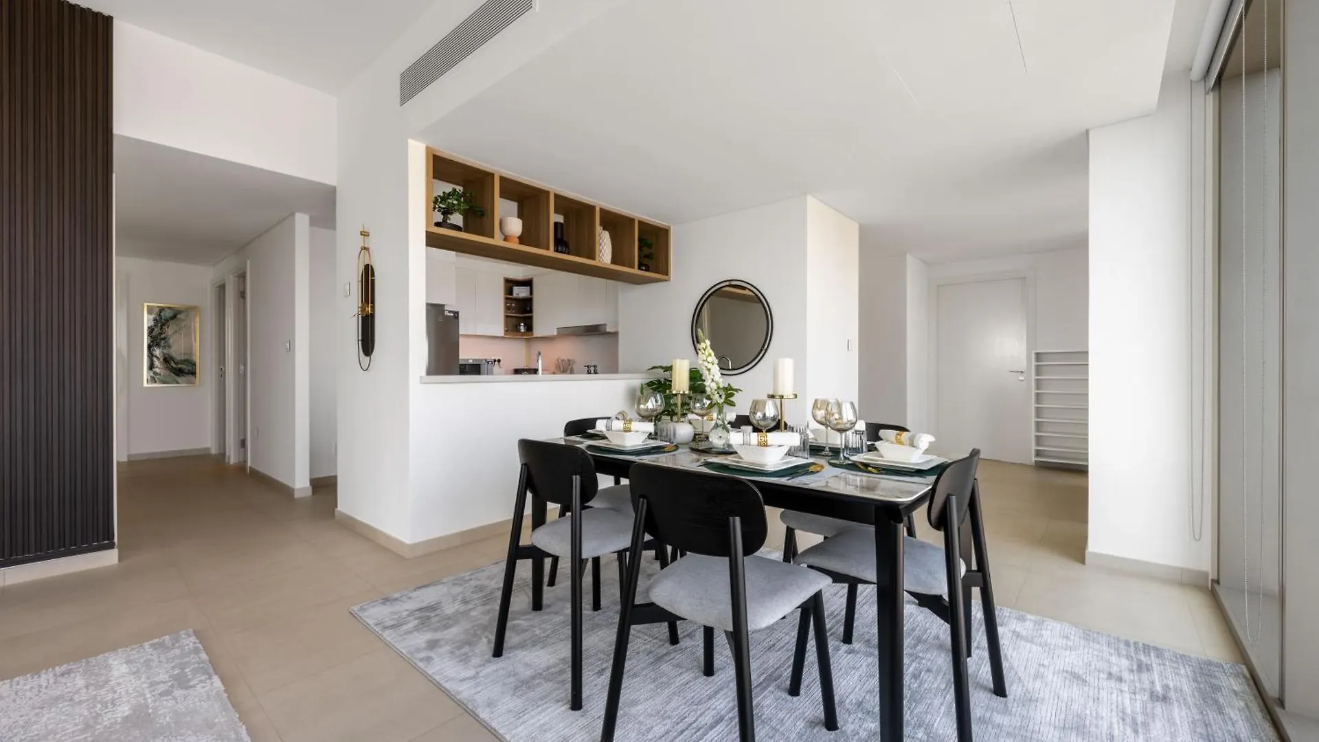Luxury 3 Bedroom Corner Apartment - Stunning 270 Degrees Views - Burj & Fountain Views! 3 Balconies, 5 Minute Walk To Dubai Mall, Great Gym, Yoga Room