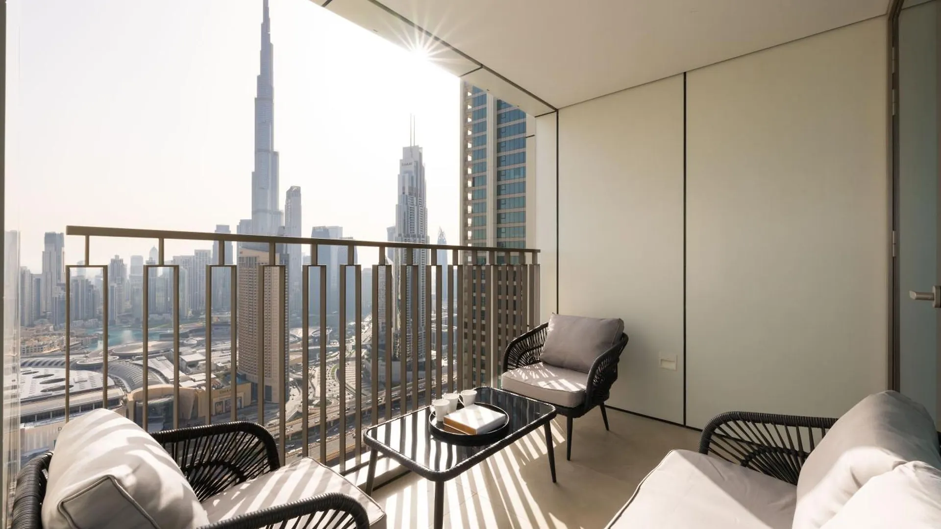 Luxury 3 Bedroom Corner Apartment - Stunning 270 Degrees Views - Burj & Fountain Views! 3 Balconies, 5 Minute Walk To Dubai Mall, Great Gym, Yoga Room United Arab Emirates