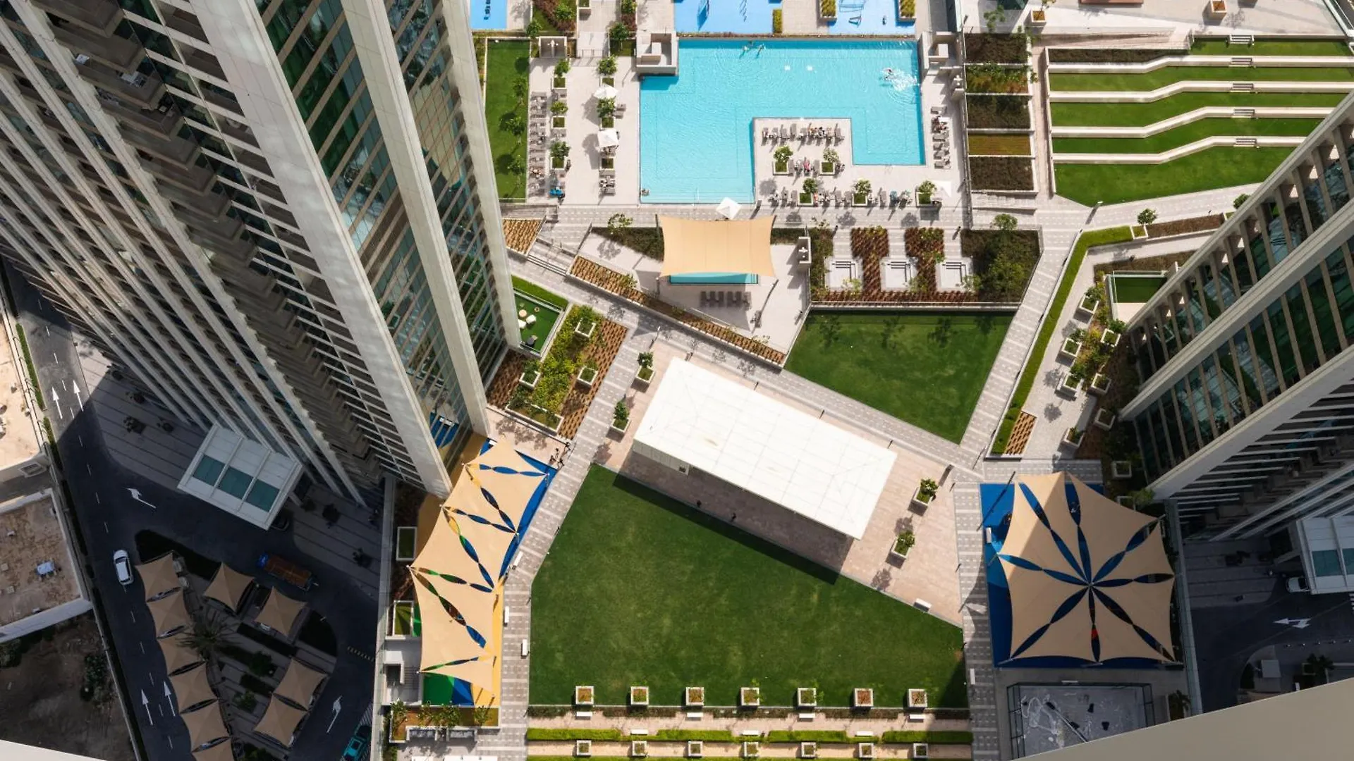Luxury 3 Bedroom Corner Apartment - Stunning 270 Degrees Views - Burj & Fountain Views! 3 Balconies, 5 Minute Walk To Dubai Mall, Great Gym, Yoga Room United Arab Emirates